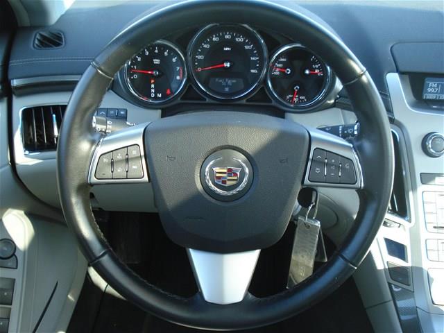 Cadillac CTS 2011 photo 16