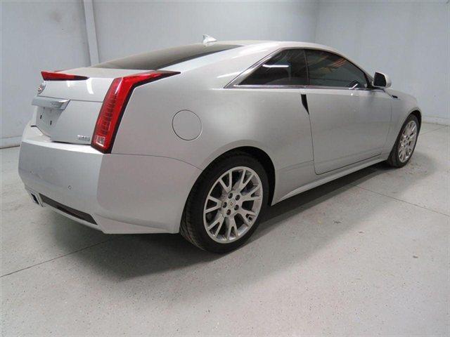 Cadillac CTS 2011 photo 3