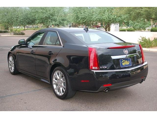 Cadillac CTS 2011 photo 1