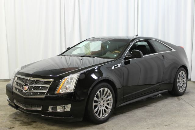 Cadillac CTS 2011 photo 2