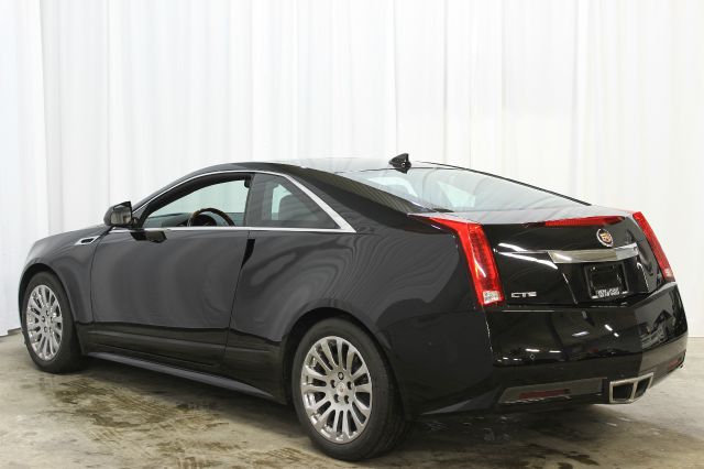 Cadillac CTS 2011 photo 3