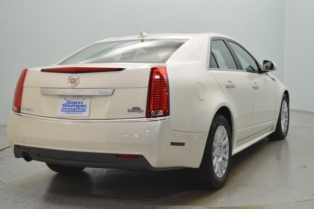 Cadillac CTS 2011 photo 3