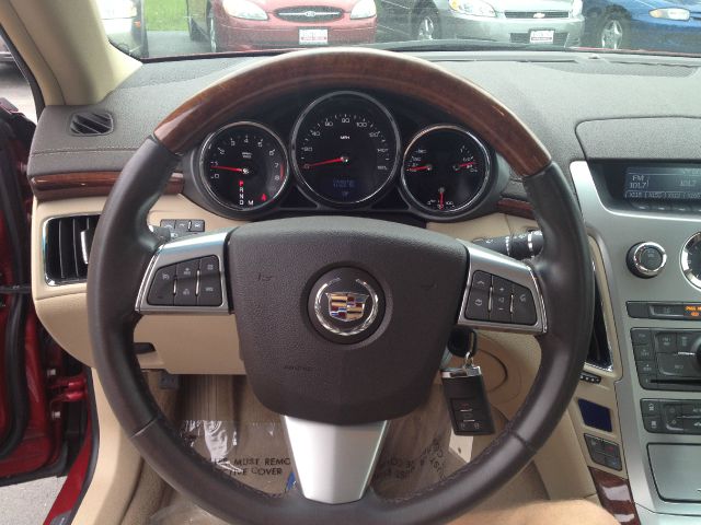 Cadillac CTS 2011 photo 5