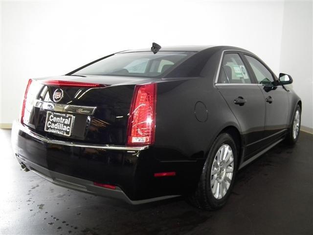 Cadillac CTS 2012 photo 2