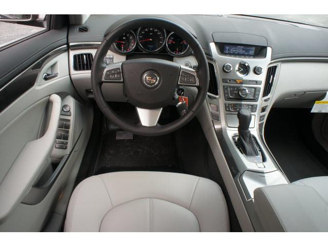 Cadillac CTS 2012 photo 12