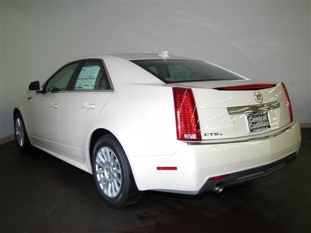 Cadillac CTS 2012 photo 2