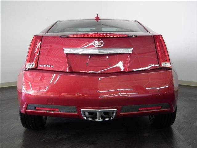 Cadillac CTS 2012 photo 1