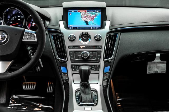 Cadillac CTS 2012 photo 9