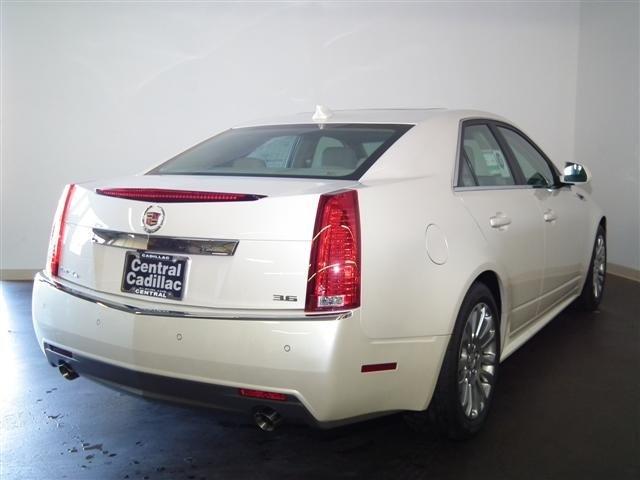 Cadillac CTS 2012 photo 3