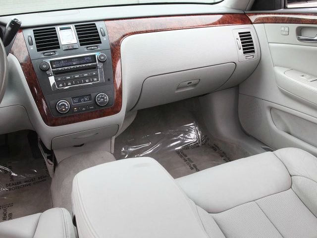 Cadillac DTS 2006 photo 10