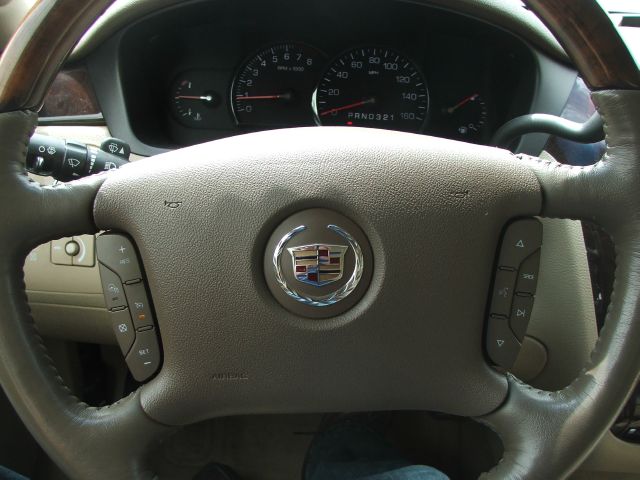 Cadillac DTS 3.5tl W/tech Pkg Sedan