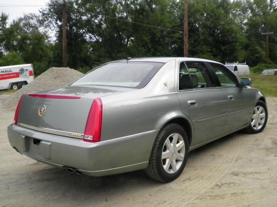 Cadillac DTS 2006 photo 3