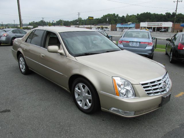 Cadillac DTS 2006 photo 2