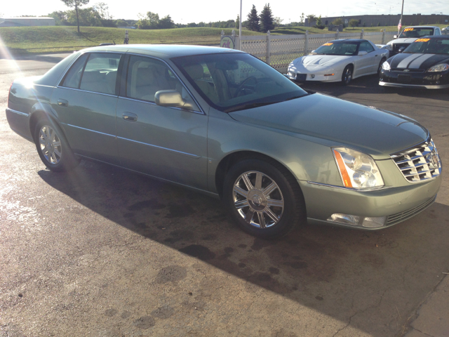 Cadillac DTS 2006 photo 2