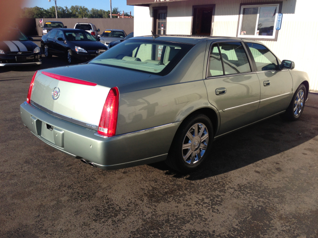 Cadillac DTS 2006 photo 3