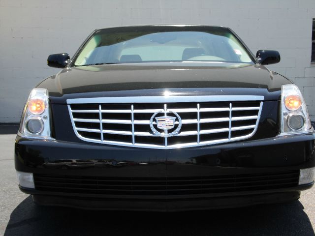 Cadillac DTS 2006 photo 3