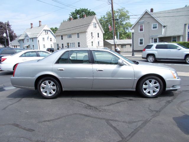 Cadillac DTS 2006 photo 25