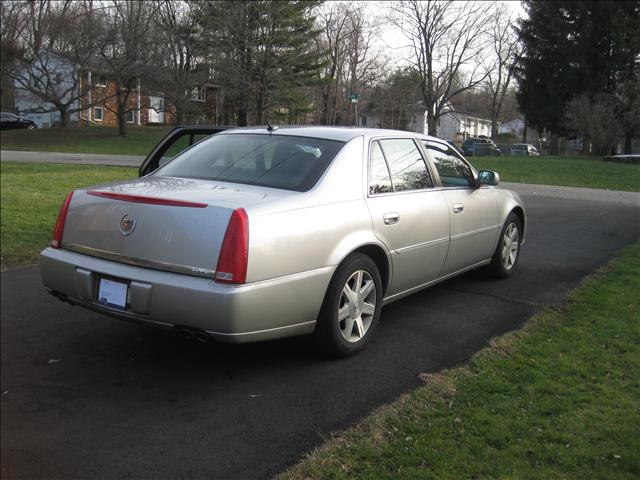 Cadillac DTS 2006 photo 3