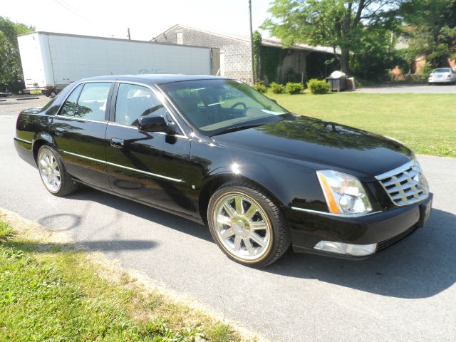 Cadillac DTS 2006 photo 13