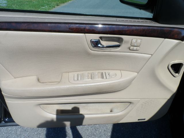 Cadillac DTS 2006 photo 14