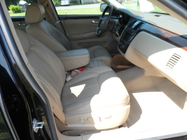 Cadillac DTS 2006 photo 16