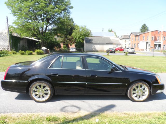 Cadillac DTS 2006 photo 3