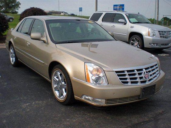 Cadillac DTS 2006 photo 2