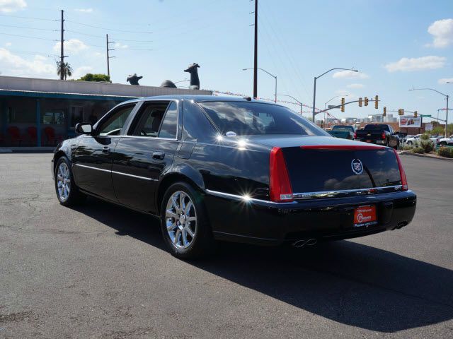 Cadillac DTS 2006 photo 1