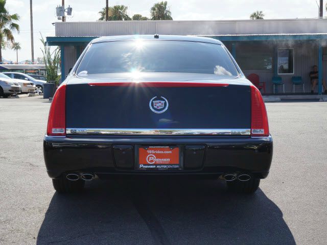 Cadillac DTS 2006 photo 2