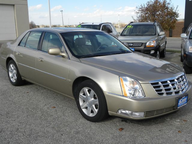 Cadillac DTS 2006 photo 1