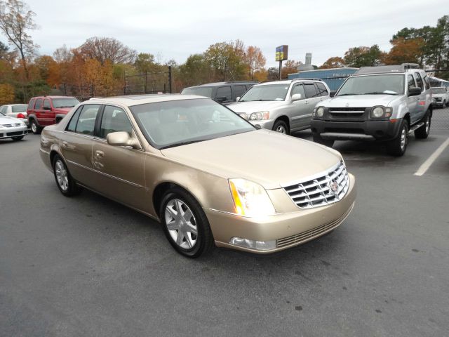 Cadillac DTS 2006 photo 2