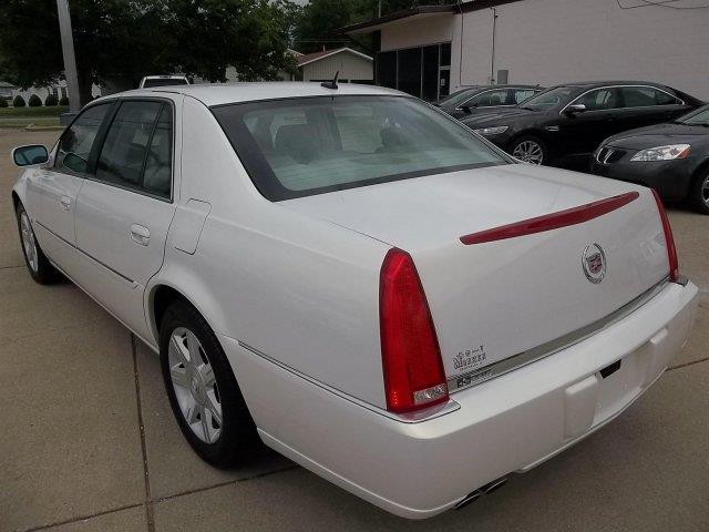 Cadillac DTS 2006 photo 4