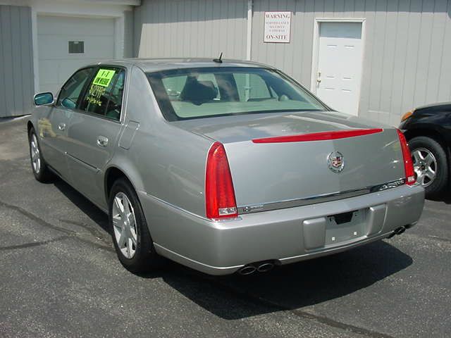 Cadillac DTS 2006 photo 4