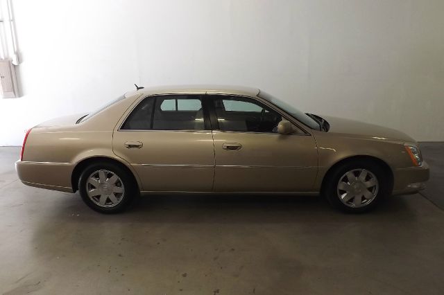 Cadillac DTS 2006 photo 3