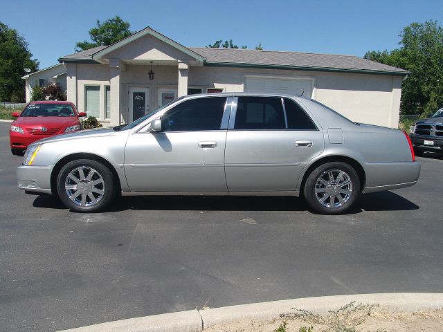 Cadillac DTS 3.5tl W/tech Pkg Sedan