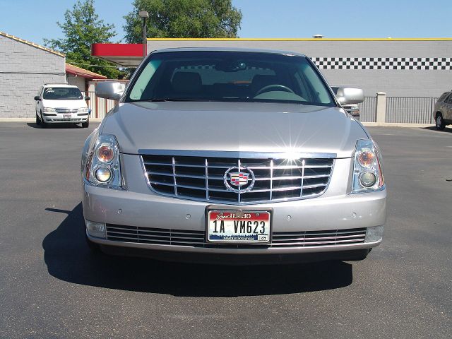 Cadillac DTS 2006 photo 3