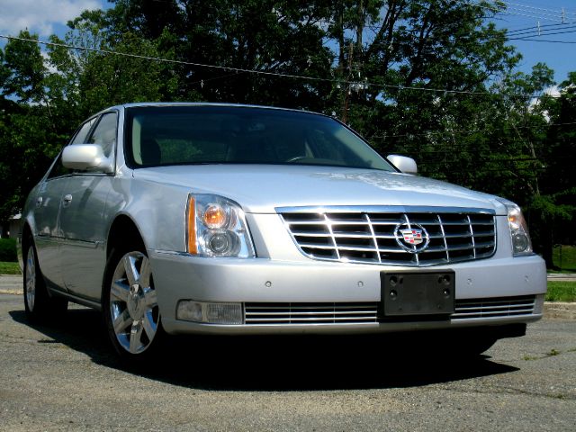 Cadillac DTS 2006 photo 1