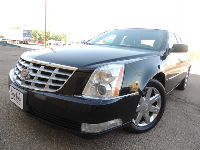 Cadillac DTS 3.5tl W/tech Pkg Sedan