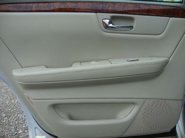 Cadillac DTS 2006 photo 15