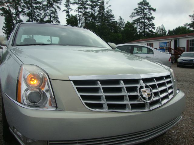 Cadillac DTS 2006 photo 16