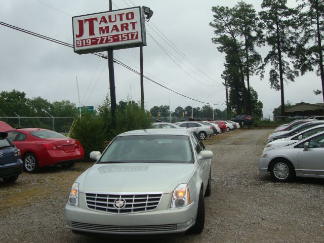 Cadillac DTS 2006 photo 9