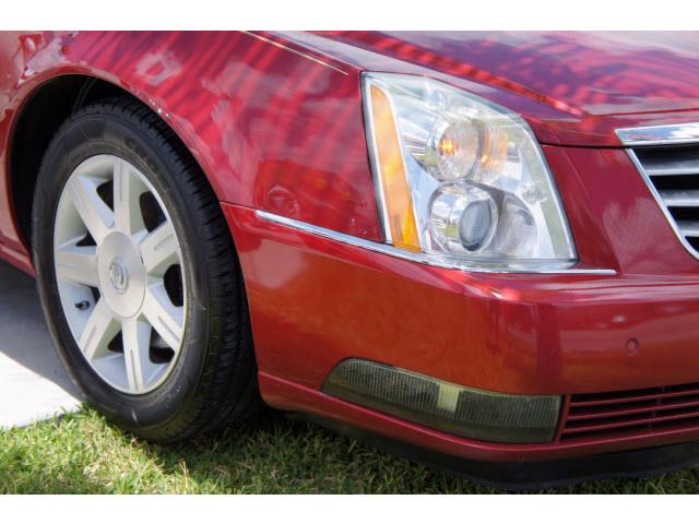 Cadillac DTS 2006 photo 3