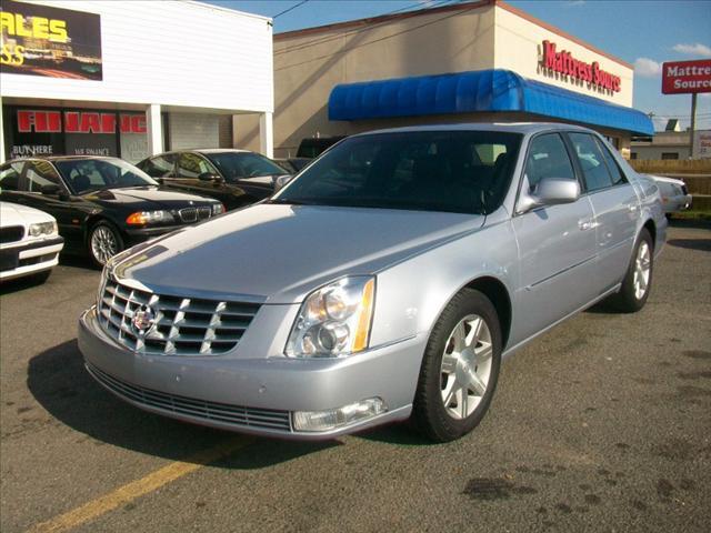 Cadillac DTS 2006 photo 2