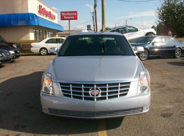 Cadillac DTS 2006 photo 3