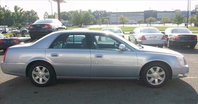 Cadillac DTS 2006 photo 5