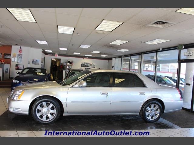 Cadillac DTS 2006 photo 1