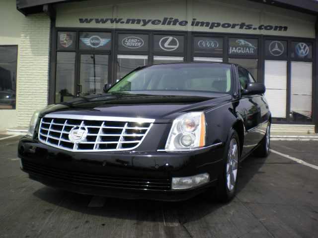 Cadillac DTS 3.5tl W/tech Pkg Sedan