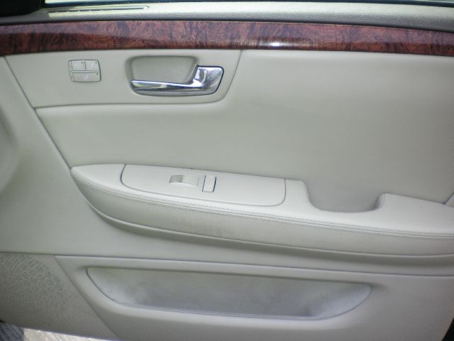 Cadillac DTS 2006 photo 1