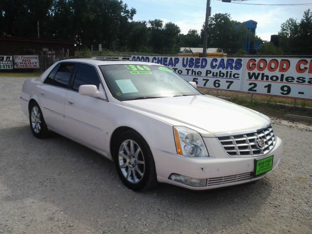 Cadillac DTS 2006 photo 3