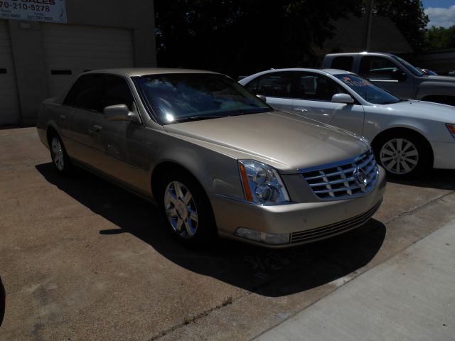 Cadillac DTS 2006 photo 11